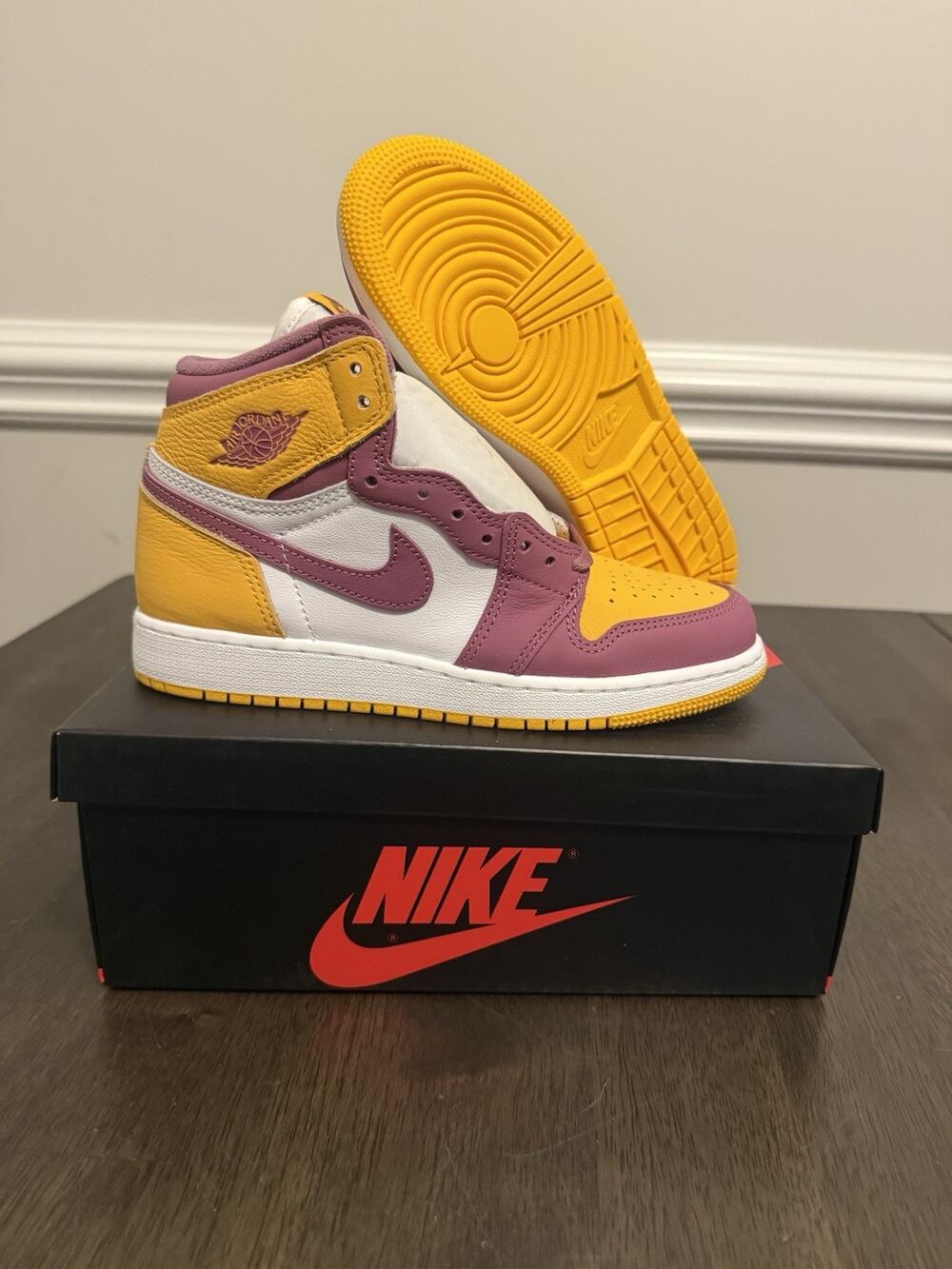 Jordan 1 Retro High Og Brotherhood Size 4.5y